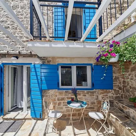 Villa Two Bedroom Srednje Selo na Šolti